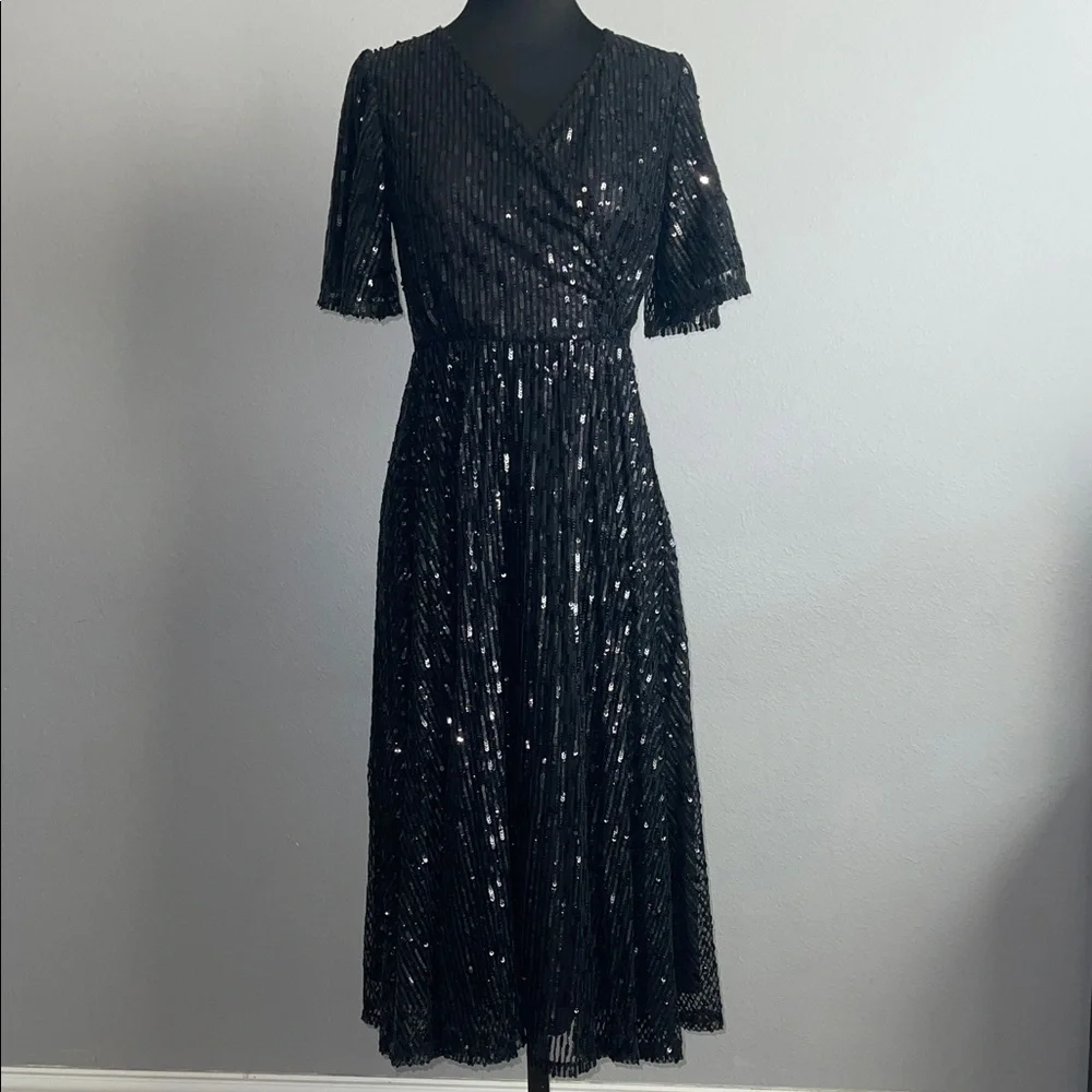 Ivy City Co Elegant Black Midi Dress - Picture 4 of 8